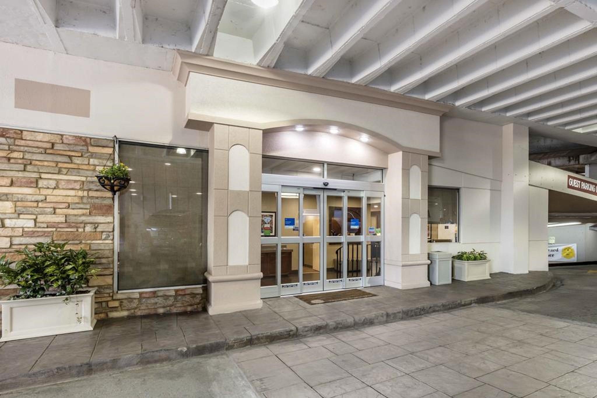 Comfort Inn Memphis Downtown Экстерьер фото