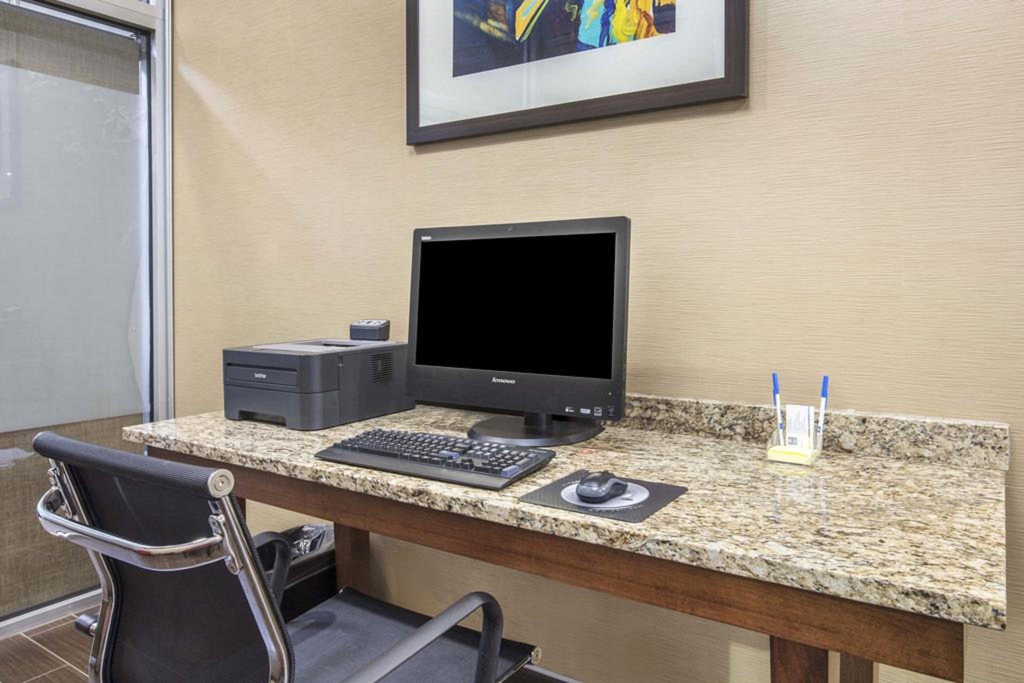Comfort Inn Memphis Downtown Экстерьер фото