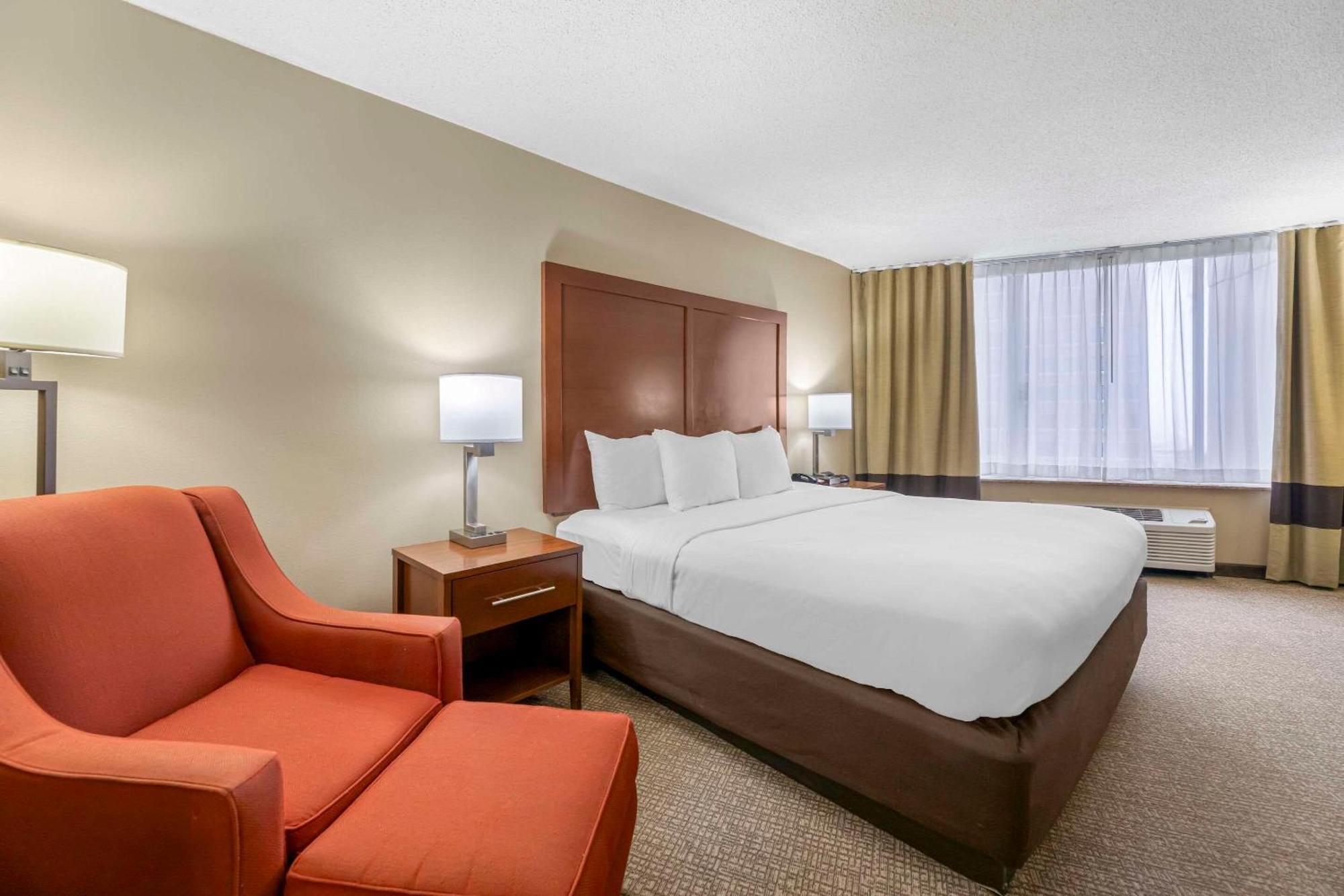 Comfort Inn Memphis Downtown Экстерьер фото