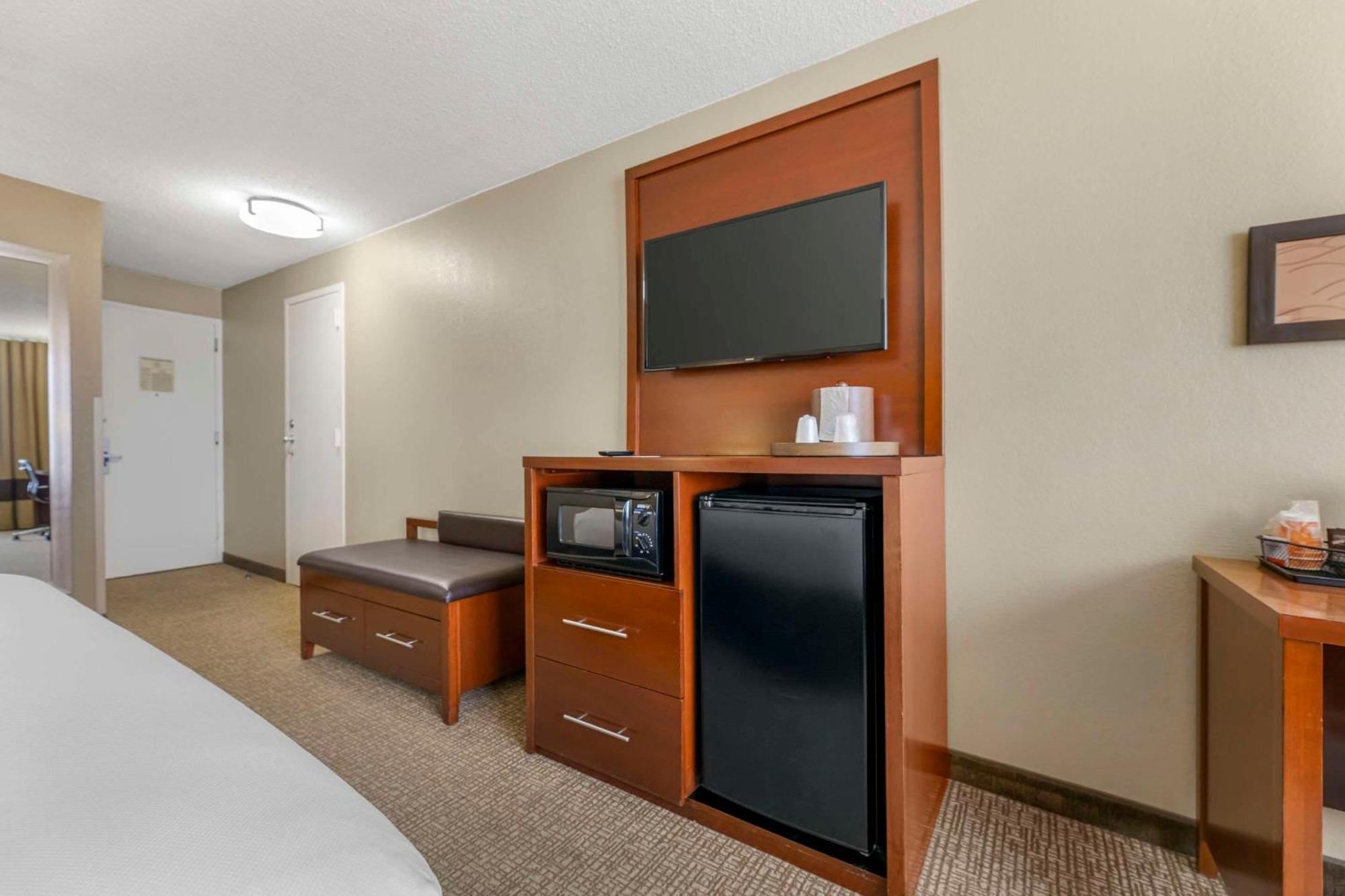 Comfort Inn Memphis Downtown Экстерьер фото