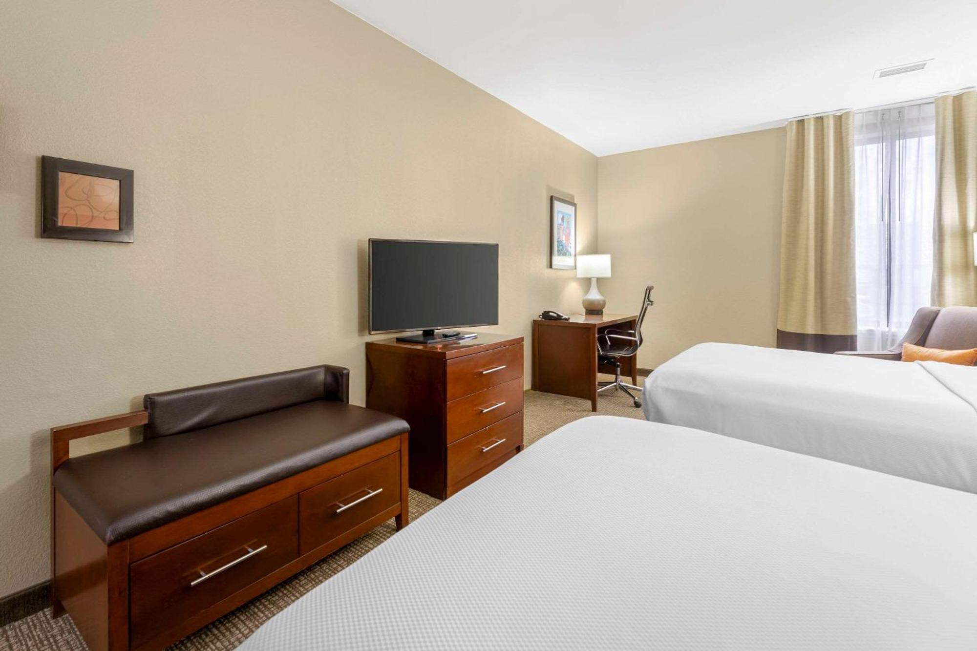 Comfort Inn Memphis Downtown Экстерьер фото
